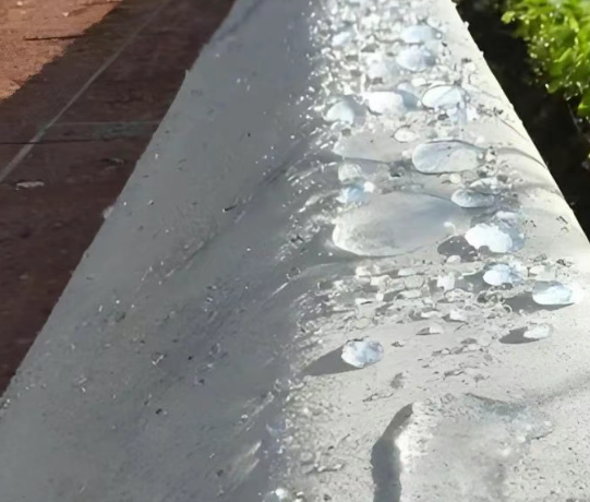 遂溪硅烷浸渍涂料在混凝土保护中的应用